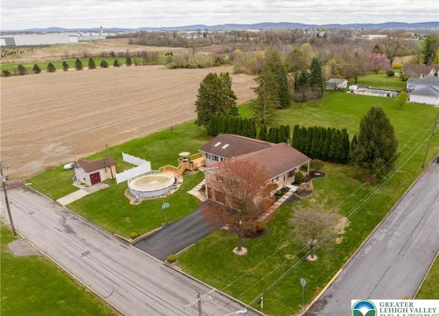 Property at 829 Hunter St, North Catasauqua Bor, PA 18032, 4 beds, 3.5 baths