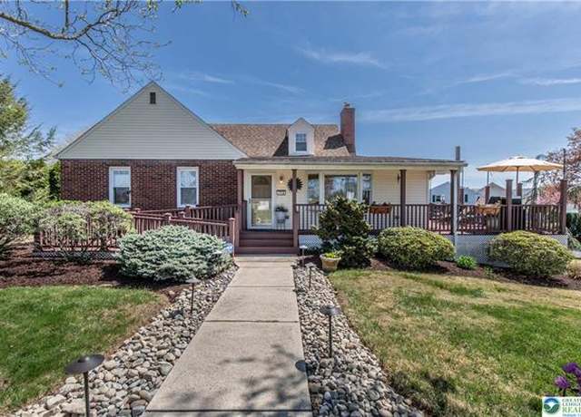 Property at 1710 Memorial Ave, Bethlehem City, PA 18017-4618, 3 beds, 2 baths