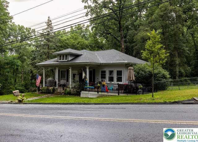 Property at 2211 Honeysuckle Rd, Allentown City, PA 18103, 3 beds, 2 baths
