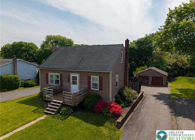 Property at 5747 Sullivan Trl, Plainfield Twp, PA 18064, 4 beds, 1 bath