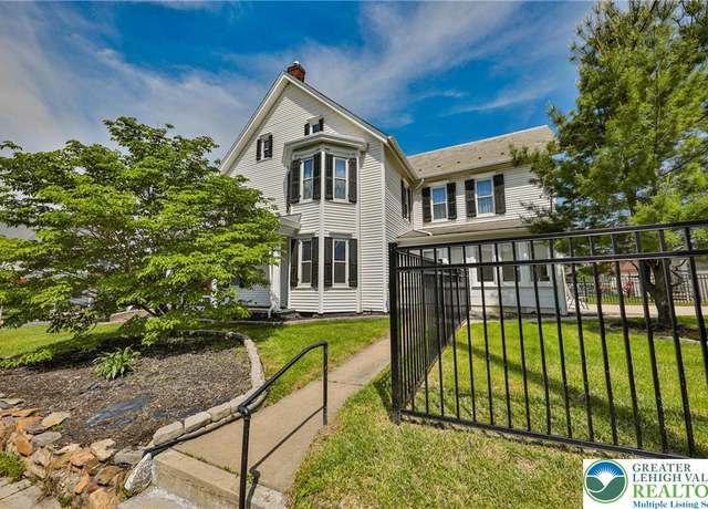 Property at 1905 Washington Ave, Northampton Borough, PA 18067, 4 beds, 1 bath
