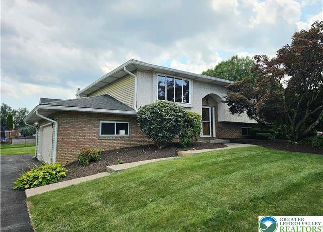 Property at 1304 Barry Dr, Bethlehem, PA 18017, 3 beds, 2 baths