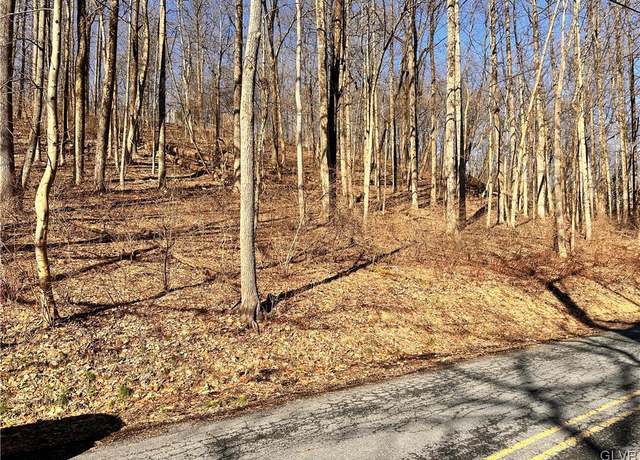 Property at 6252 Hickory Rd, Washington Twp, PA 18080