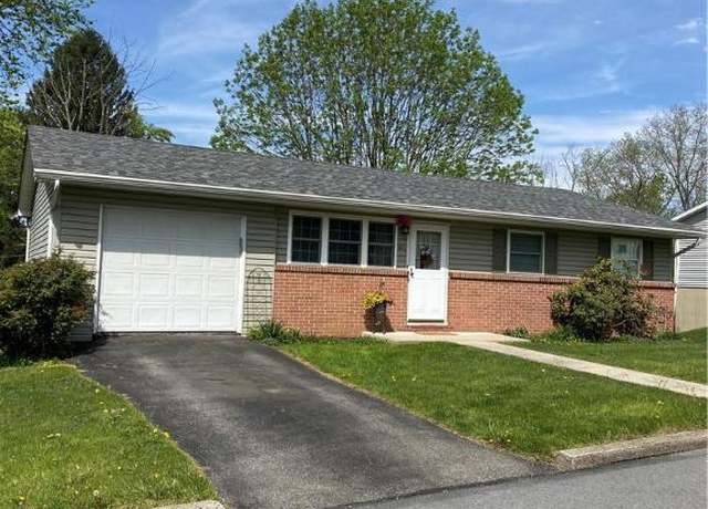 Property at 103 Sleepy Hollow Ln, Washington Twp, PA 18013, 3 beds, 1.5 baths