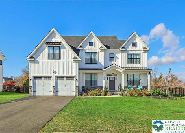 Property at 20 Emily Ct, Williams Twp, PA 18042, 5 beds, 4 baths