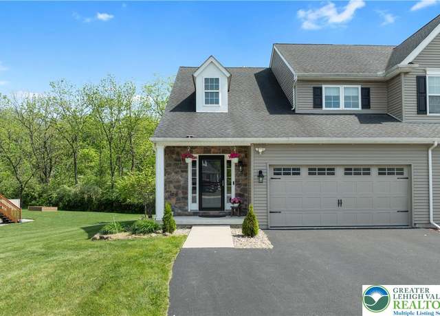 Property at 2376 Creekside Dr, Coplay Boro, PA 18037, 3 beds, 2.5 baths