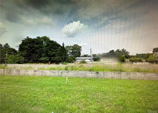 Property at 621 E Lynnwood St, Salisbury Twp, PA 18103