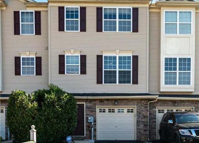 Property at 2512 Gila Dr, Forks Twp, PA 18040, 3 beds, 3 baths