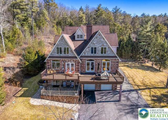 Property at 235 Plantation Dr, Franklin Twp, PA 18235, 6 beds, 5 baths