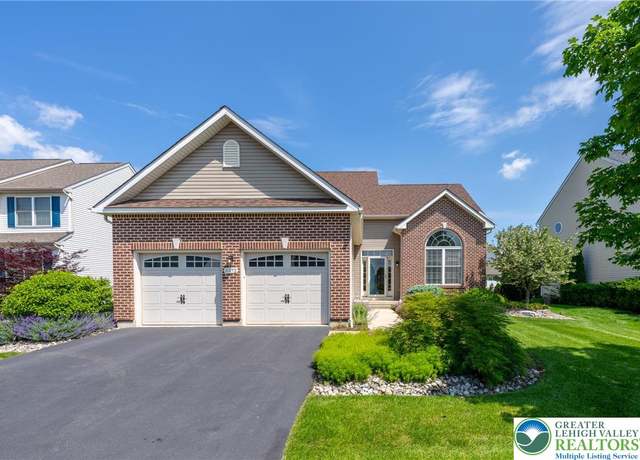 Property at 4472 Whitetail Dr, Lower Nazareth Twp, PA 18064, 3 beds, 2.5 baths