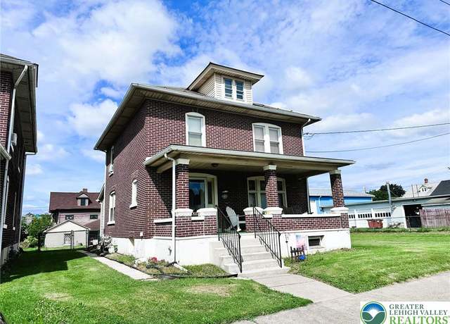 Property at 1920 Lincoln Ave, Northampton Boro, PA 18067, 4 beds, 2 baths