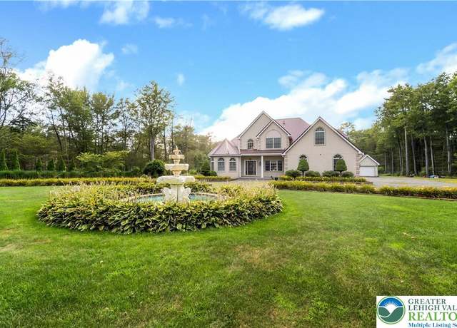Property at 328 High Country Dr, Tunkhannock Twp, PA 18610, 4 beds, 4.5 baths