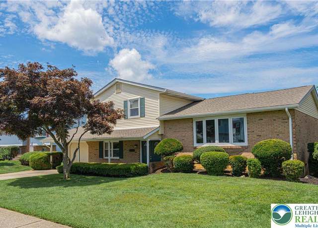 Property at 475 Elmhurst Ave, Bethlehem City, PA 18017, 3 beds, 1.5 baths