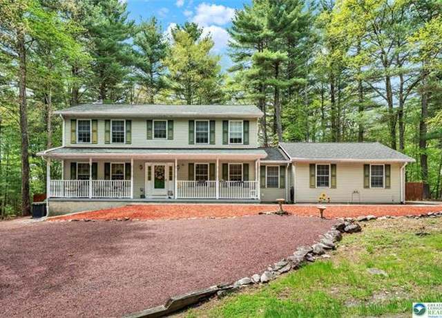 Property at 146 Bernadette Dr, Pike County, PA 18328-3085, 4 beds, 2.5 baths