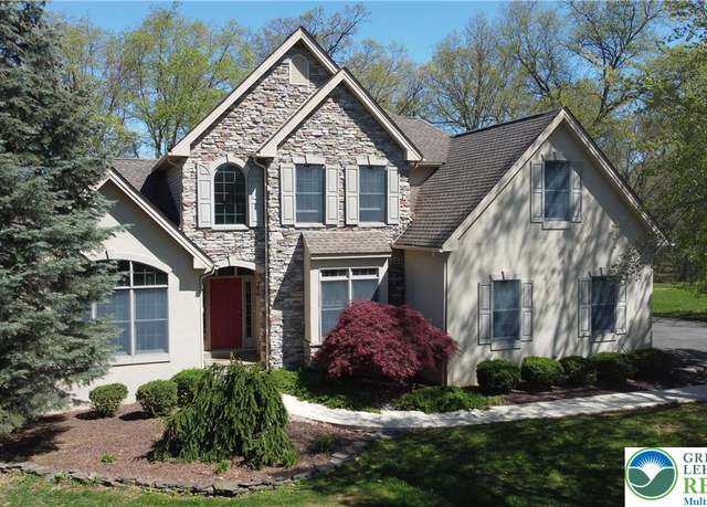 Property at 415 Colver Rd, Bushkill Twp, PA 18064, 4 beds, 2.5 baths