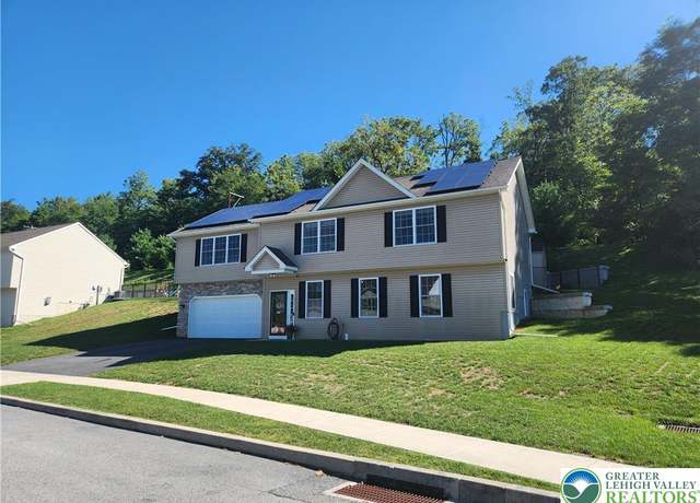 Property at 139 Frank Dr, Allen Twp, PA 18067, 5 beds, 3 baths