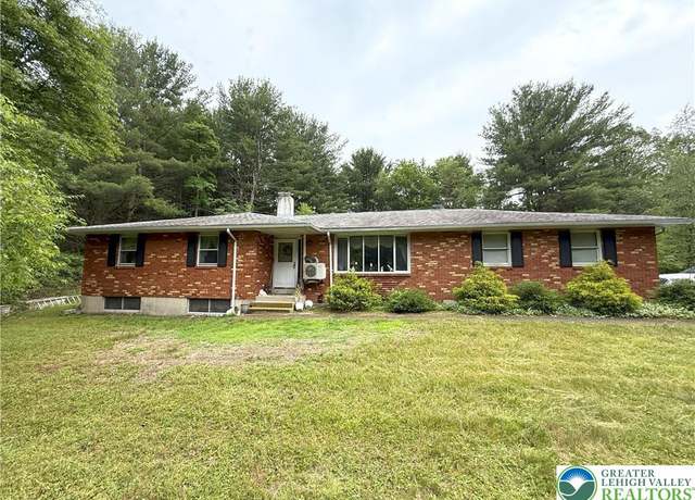 Property at 195 Gun Club Rd, Towamensing Twp, PA 18071, 3 beds, 2 baths