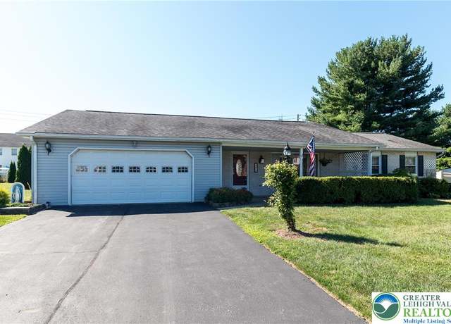 Property at 3850 Brandeis Ave, Bethlehem Twp, PA 18020, 3 beds, 2 baths