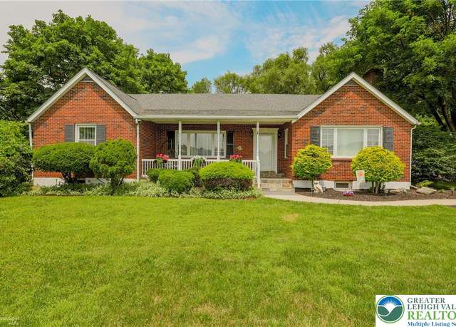 Property at 5755 Green Pond Rd, Easton, PA 18045, 4 beds, 3 baths