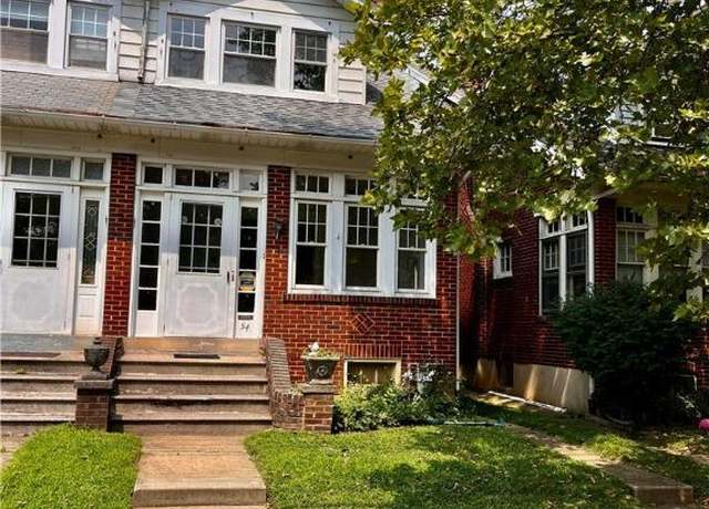 Property at 54 W Elizabeth Ave, Bethlehem City, PA 18018, 3 beds, 1 bath