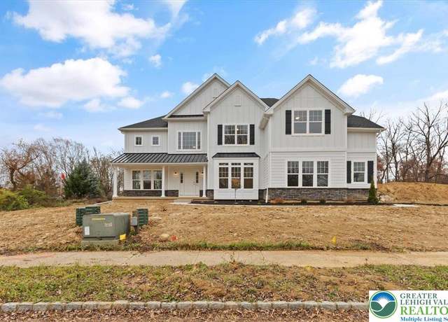 Property at 15 Lillian Ct, Williams Twp, PA 18042, 4 beds, 4 baths
