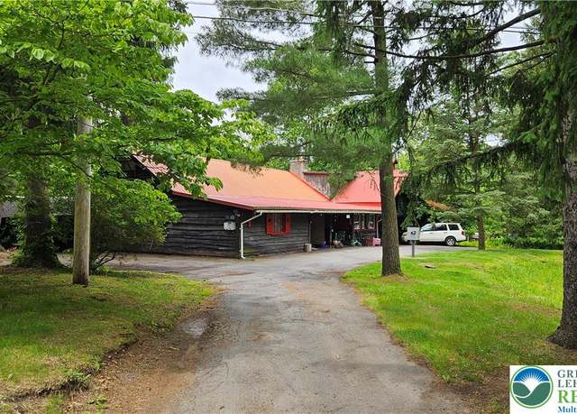 Property at 2403 Weiss Ct, Allentown City, PA 18103