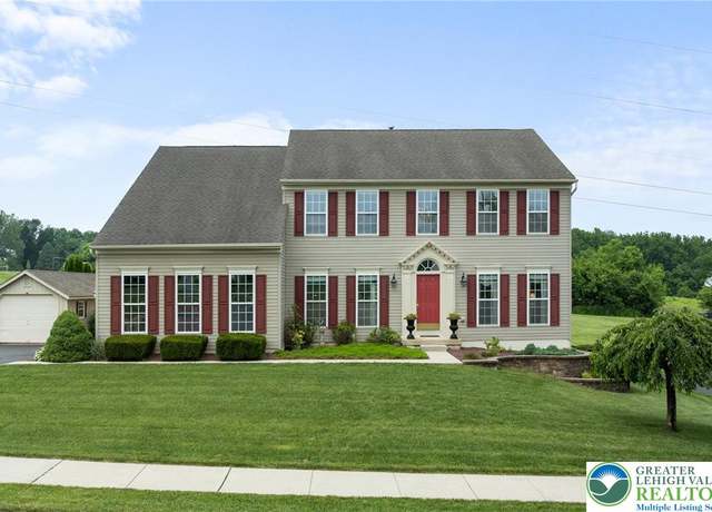 Property at 123 Clover Hollow Rd, Palmer Twp, PA 18045, 4 beds, 2.5 baths