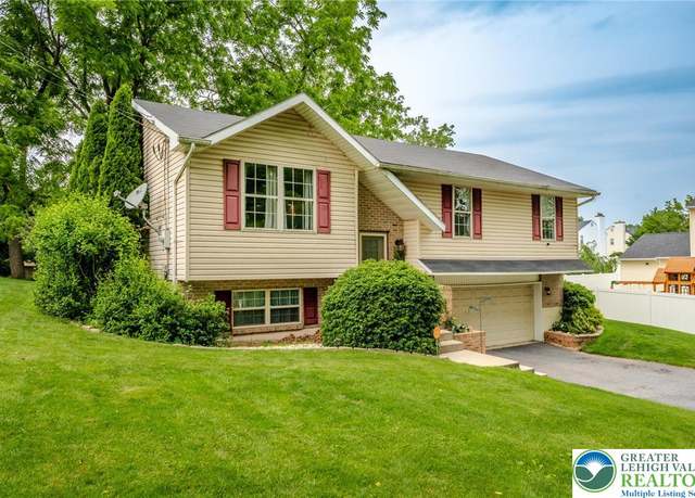 Property at 3195 Audubon St, Palmer Twp, PA 18045, 4 beds, 2 baths