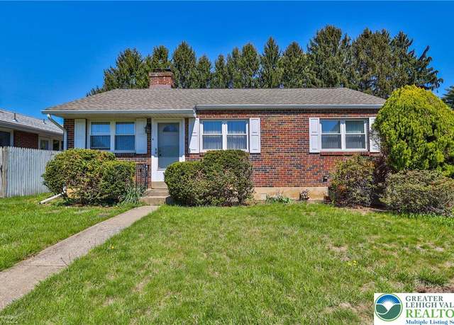 Property at 1635 W Livingston St, Allentown City, PA 18102, 3 beds, 1.5 baths
