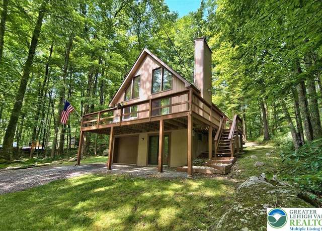 Property at 166 Lake Rd, Wayne, PA 18436, 3 beds, 2 baths