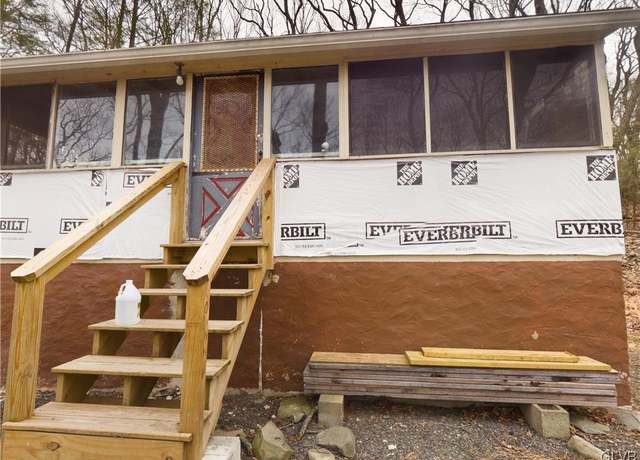 Property at 3231 Catalpa Ln, Middle Smithfield Twp, PA 18302, 1 bed, 1 bath