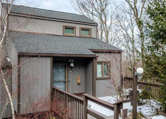 Property at 303 Cross Country Ln, Jackson Twp, PA 18372, 4 beds, 3.5 baths