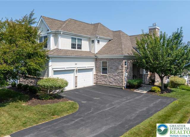 Property at 210 Inverness Cir, Easton, PA 18042, 3 beds, 2.5 baths