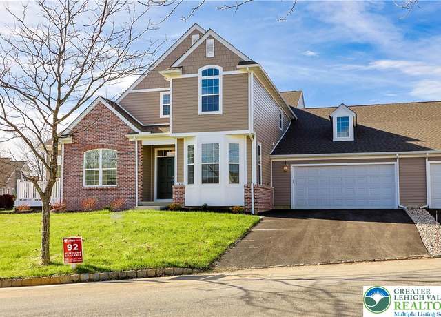 Property at 2430 Sonoma Dr #92, Forks Twp, PA 18040, 2 beds, 2.5 baths