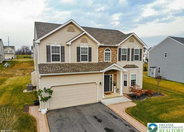 Property at 9 Krocks Rd, Upper Macungie Twp, PA 18104, 4 beds, 2.5 baths