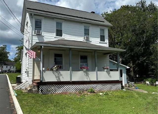 Property at 20 Jewel St, Roseto Boro, PA 18013, 3 beds, 1.5 baths
