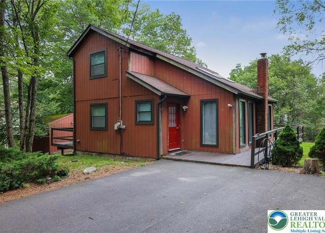 Property at 144 Island Dr, Tunkhannock Township, PA 18334, 3 beds, 2 baths