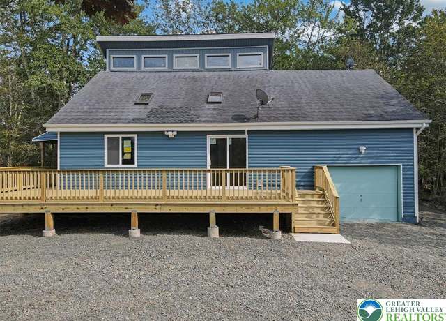 Property at 3197 Carobeth Dr, Coolbaugh Twp, PA 18466, 4 beds, 2 baths