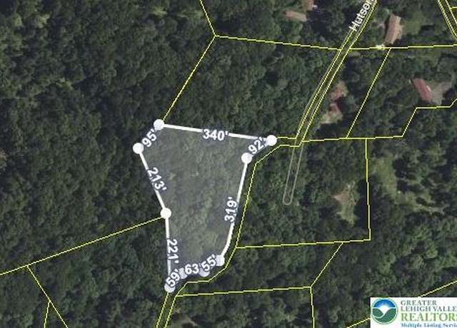 Property at 6 Hutson Hl, East Stroudsburg, PA 18302