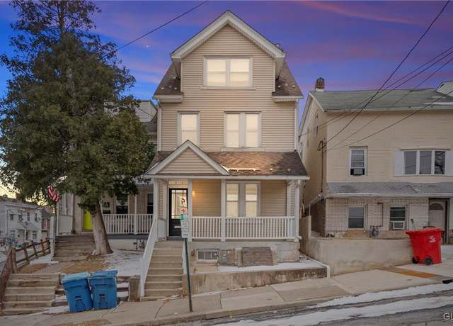 Property at 617 Carlton Ave, Bethlehem City, PA 18015, 6 beds, 1.5 baths