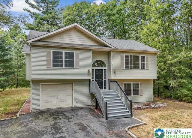 Property at 107 Lake Forest Dr, Delaware Twp, PA 18328, 4 beds, 2 baths