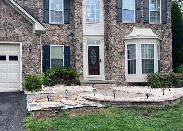 Property at 232 S 33rd St, South Whitehall Twp, PA 18104, 4 beds, 3.5 baths