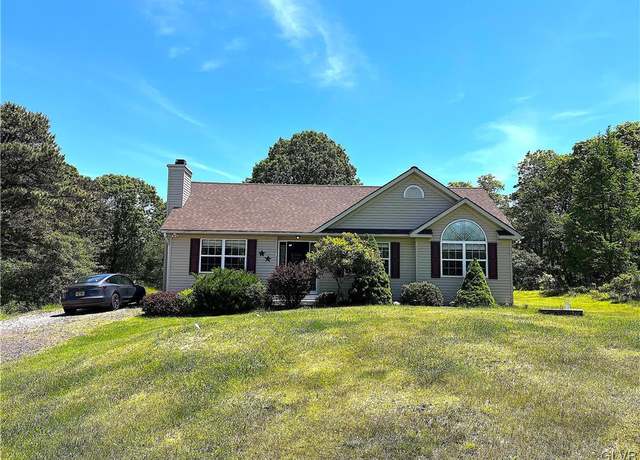 Property at 1646 Clover Rd, Tobyhanna Twp, PA 18334, 3 beds, 2 baths