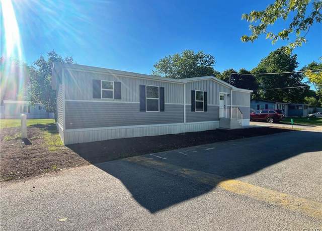 Property at 3444 Franklin Sq, Moore Twp, PA 18067, 3 beds, 2 baths