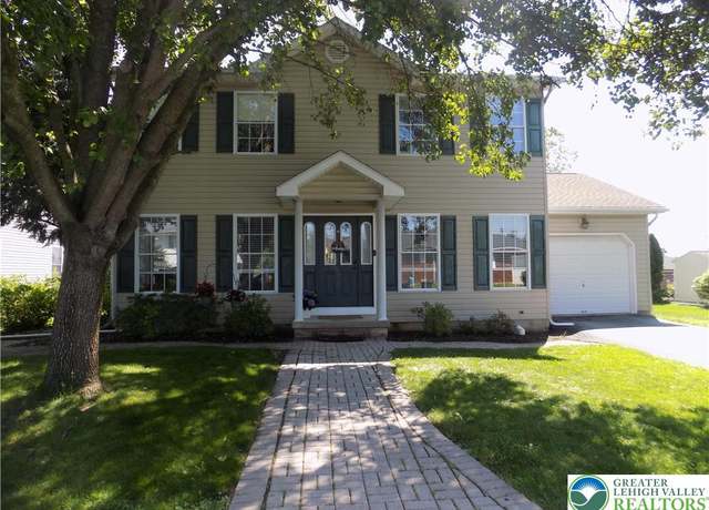 Property at 1245 8th St, North Catasauqua Bor, PA 18032, 3 beds, 2.5 baths