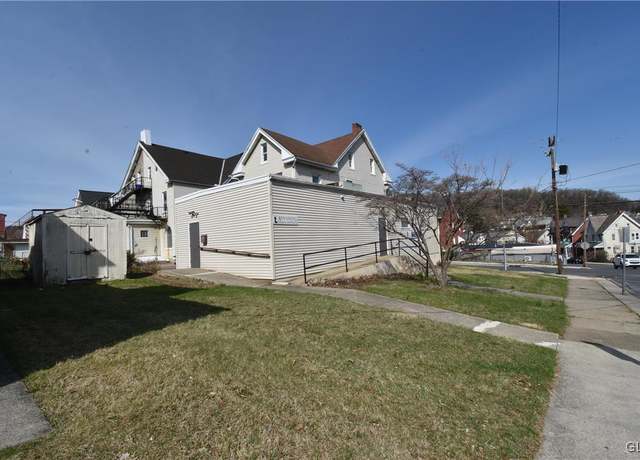 Property at 1106 Broadway, Fountain Hill Boro, PA 18015, 1 bed, 2 baths