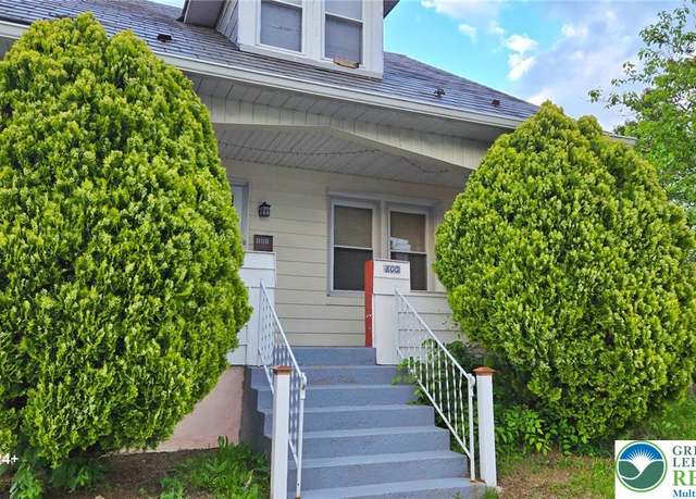 Property at 800 Seitz St, Easton, PA 18042, 2 beds, 1 bath