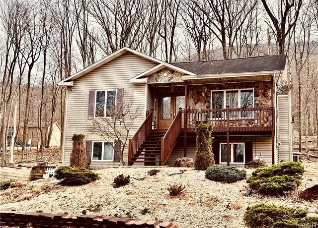 Property at 165 Grouse Ridge Ln, Luzerne, PA 18222, 3 beds, 2 baths