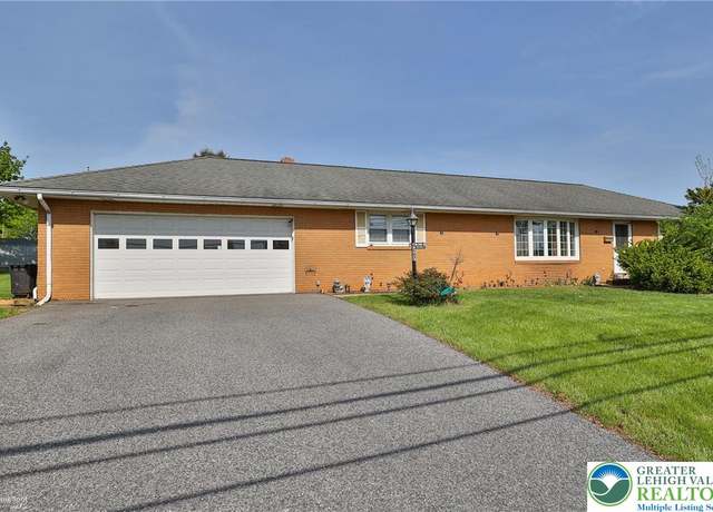 Property at 4267 N Church St, Whitehall Twp, PA 18052, 4 beds, 2.5 baths