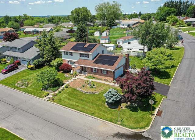 Property at 3303 Barklay Rd, Whitehall Twp, PA 18052, 4 beds, 2.5 baths